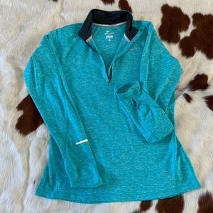 NIKE DRY FIT • Like New! Zip Up Pullover!